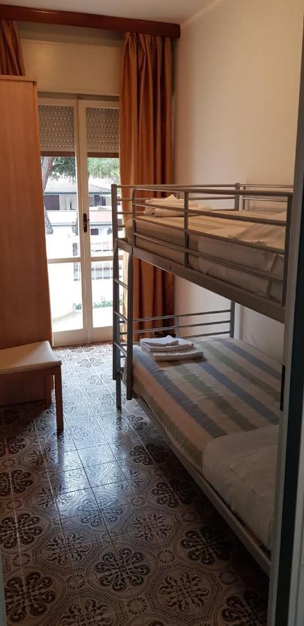 Hotel Enrica Cervia Bagian luar foto