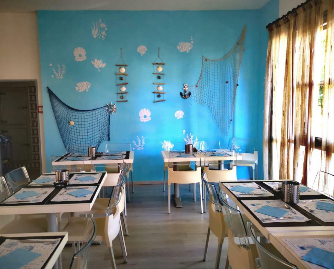 Hotel Enrica Cervia Bagian luar foto