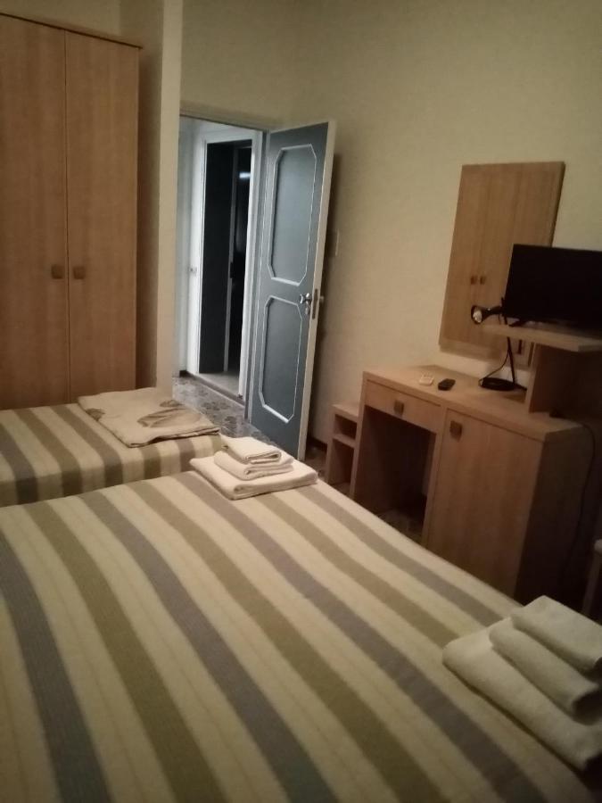 Hotel Enrica Cervia Bagian luar foto