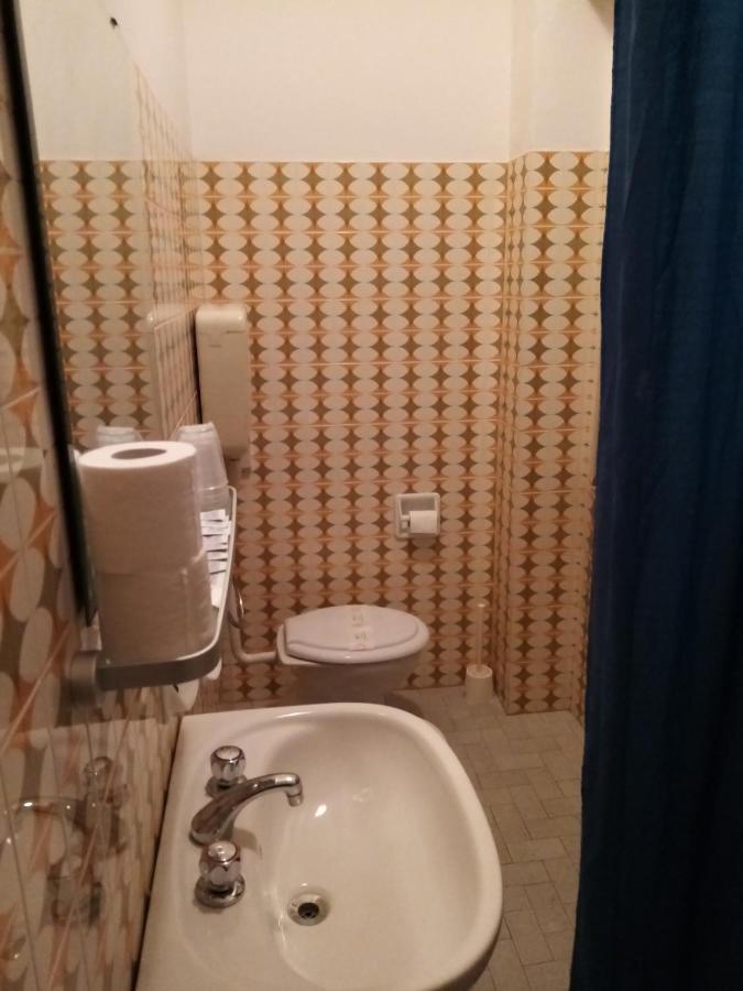 Hotel Enrica Cervia Bagian luar foto